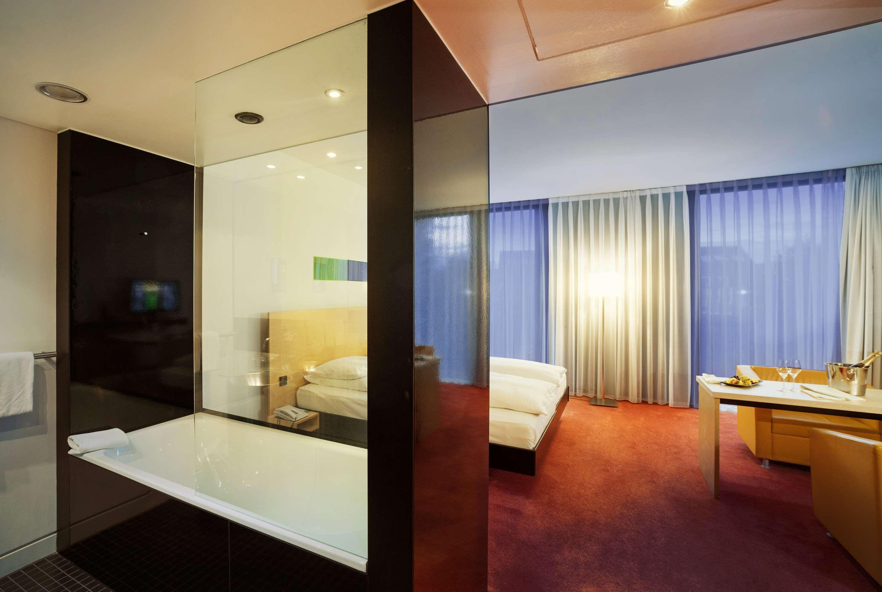 Innside By Melia Duesseldorf Seestern Extérieur photo