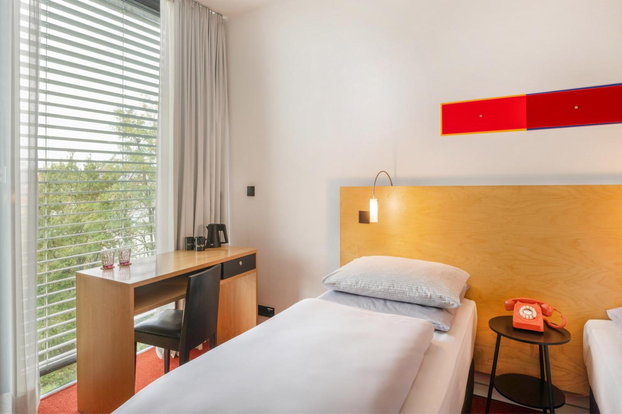 Innside By Melia Duesseldorf Seestern Extérieur photo